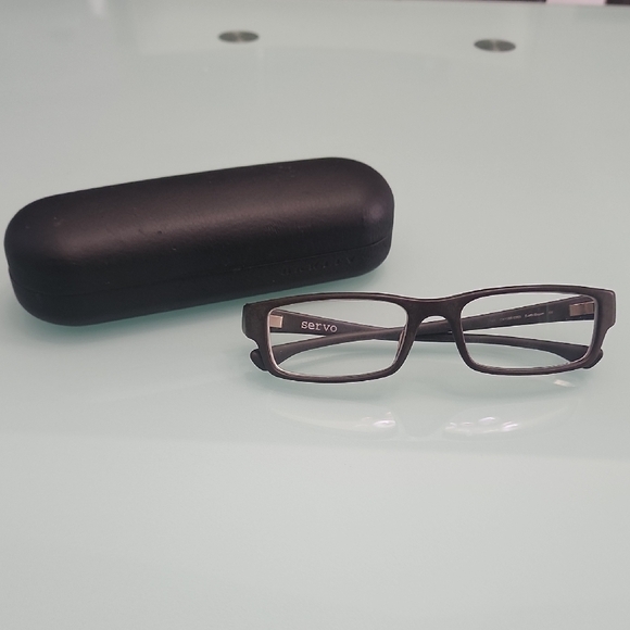 Oakley Servo OX1066-0353 Earth Brown